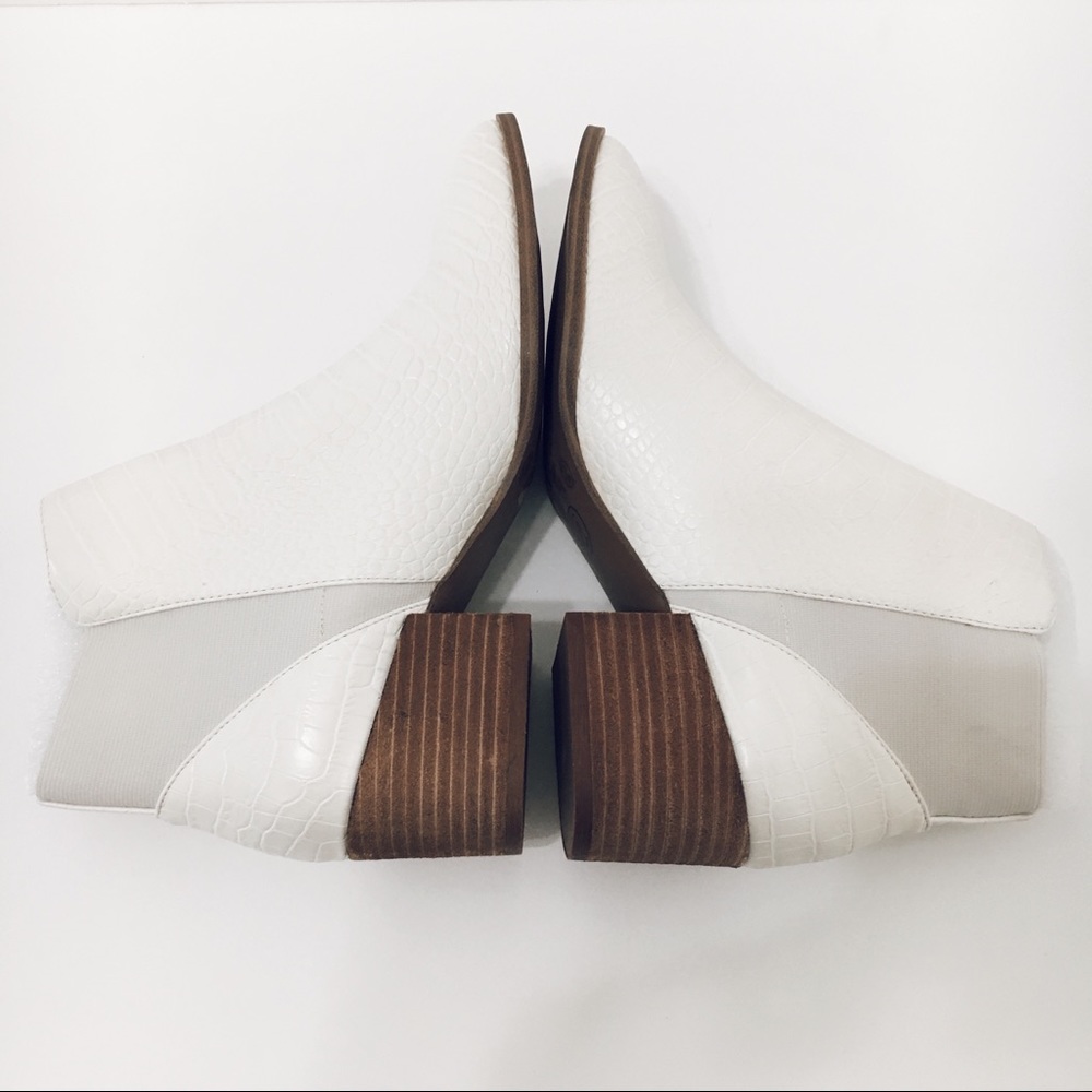CHINESE LAUNDRY Finn White Croc Ankle Boots 7.5 - Picture 7 of 10